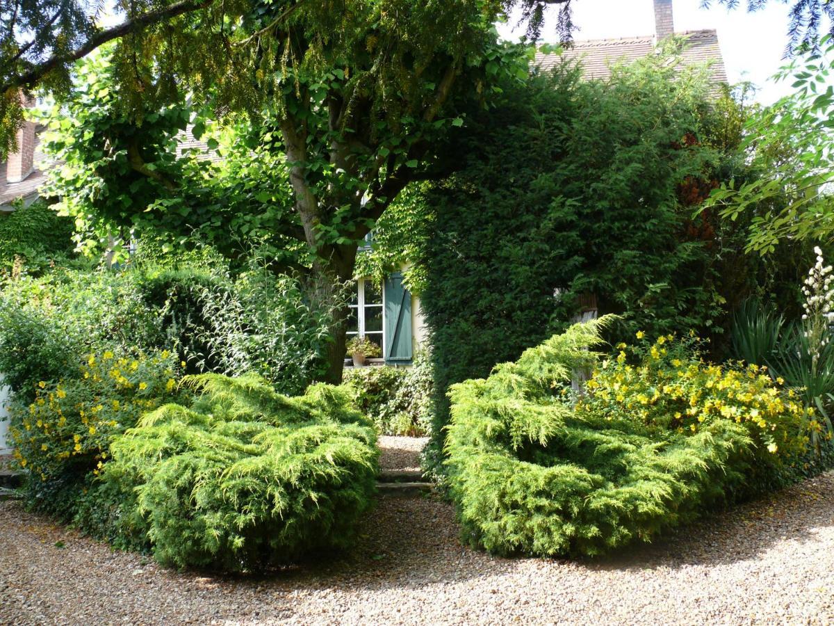 A L'Ombre Du Tilleul Lägenhet Giverny Exteriör bild